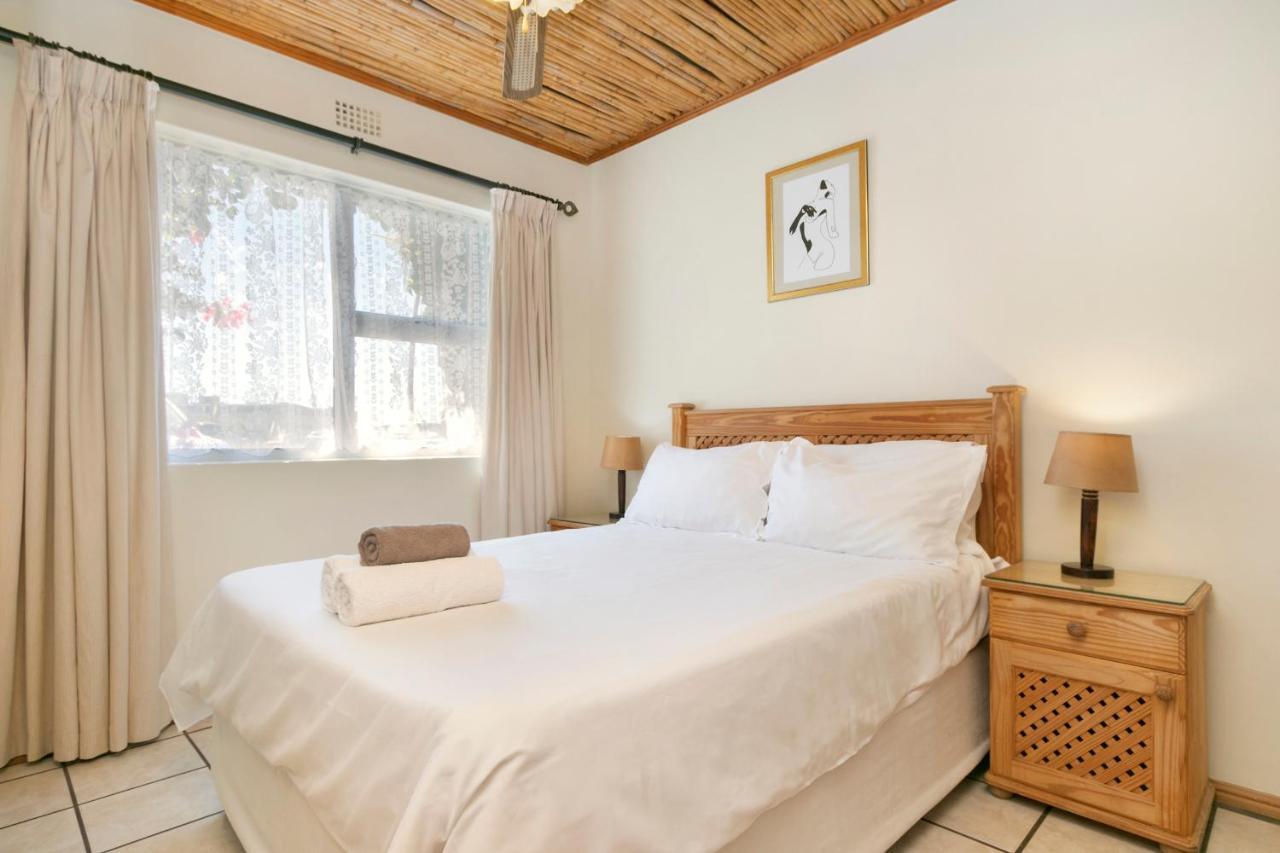 The Bohemian Guesthouse Cape Town Exterior photo