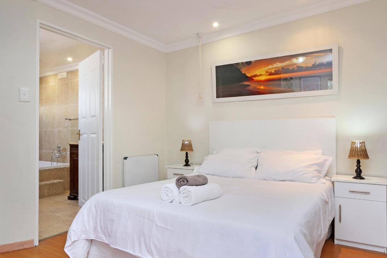 The Bohemian Guesthouse Cape Town Exterior photo