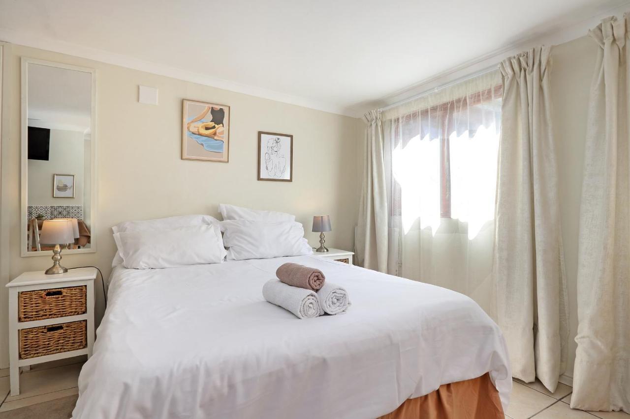 The Bohemian Guesthouse Cape Town Exterior photo