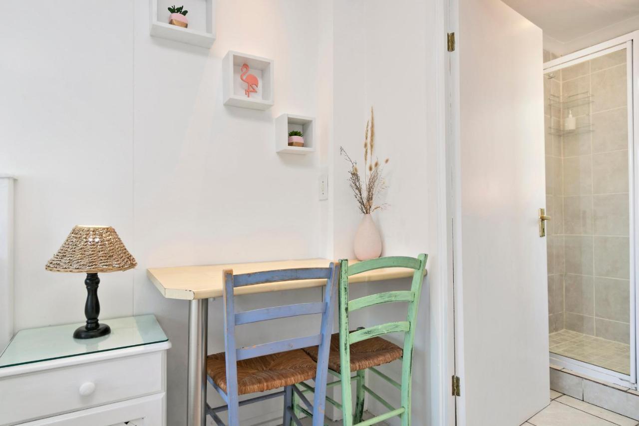 The Bohemian Guesthouse Cape Town Exterior photo